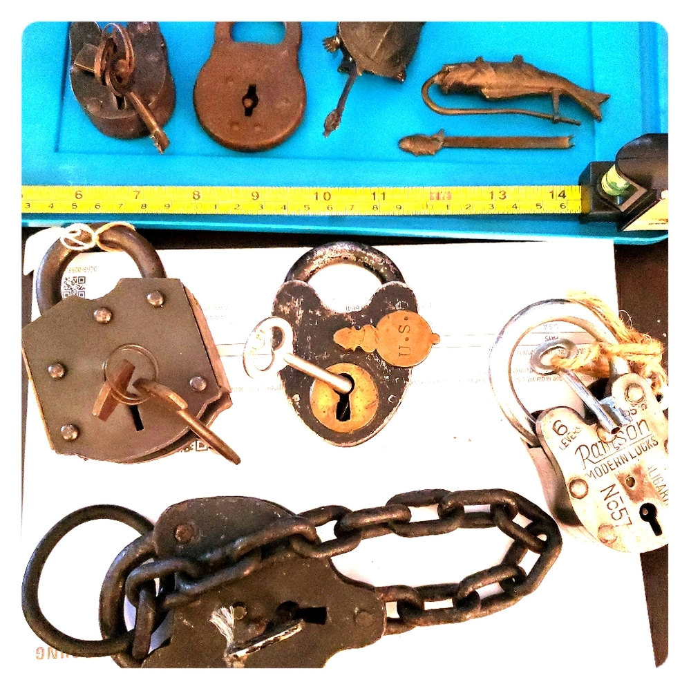 Vintage 8 Locks with Keys